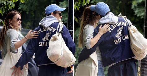 Loved Up Harry Styles Kisses Girlfriend Olivia Wilde Goodbye As Couple Part Ways In London