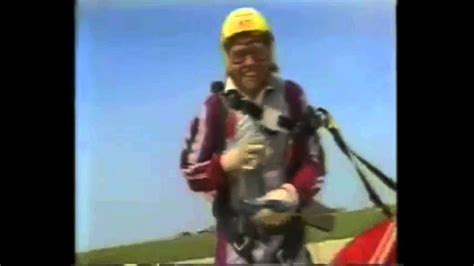 Richard Branson Sucks At Skydiving What A Wally Youtube