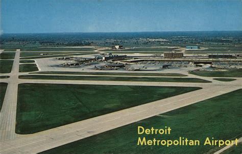 Detroit Metropolitan Wayne County Airport Michigan Postcard