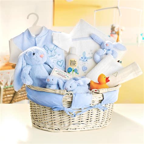 There is almost nothing more exciting than the birth of a new baby, and what better way to celebrate than by sending baby gift basket s!although the arrival of a new born into the family is usually a time of celebration and delight, it can also be a time where the parents are feeling exhausted as they are adjust ing to a new routine and often surviving on less sleep. 21 Best Baby Gifts Hampers - Home, Family, Style and Art Ideas