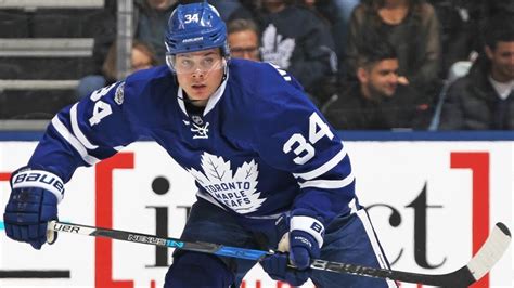 Auston matthews (born september 17, 1997) is an american professional ice hockey player for the toronto maple leafs of the national hockey league. Auston Matthews Goal Celebration (Have You Watched It ...