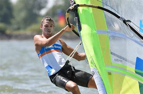 The available data show no difference in either effica … Badloe takes the lead at the World Windsurfing ...