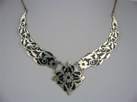 Online Veilinghuis Catawiki Silver Necklace Earrings With Enamel