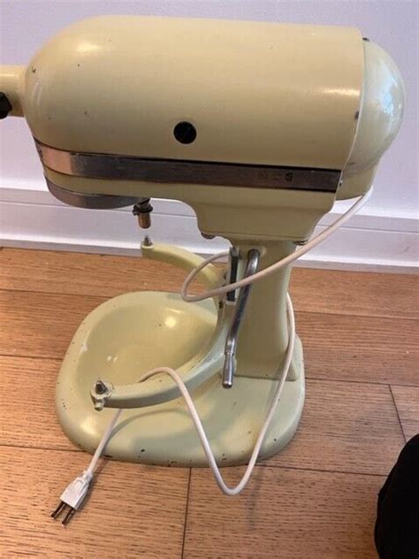 Working Kitchenaid Hobart K5 A Yellow Stand Mixer 300w 115v Attachments