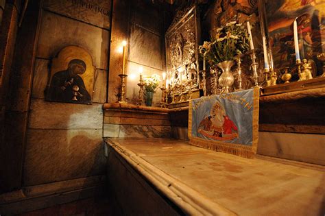 El Santo Sepulcro Una tumba vacía llena de la presencia de Cristo