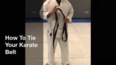 How To Tie Your Karate Belt Youtube