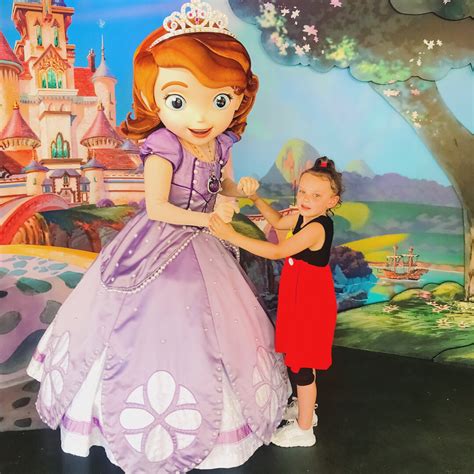 Where To Meet Sofia The First Disney World The Trophy