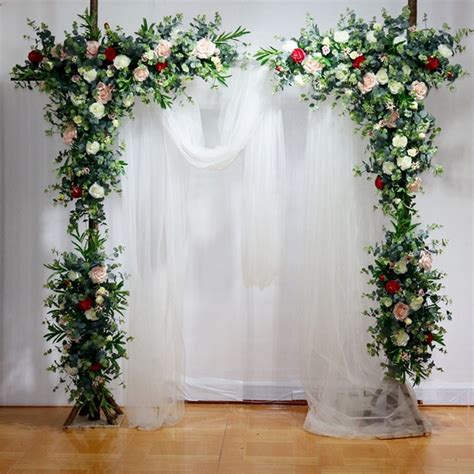 Artifical Roses With Grass Green Wedding Flower Backdrop
