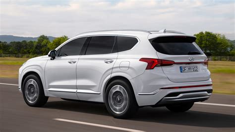 New Hyundai Santa Fe Facelift Revealed Automotive Daily
