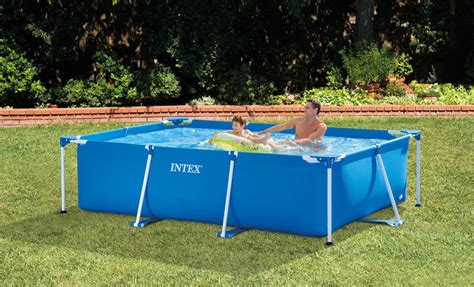 Kolam ini dilengkapi dengan tangga, lembaran bawah, serta pompa saringan dan penutup. Kelebihan Produk Kolam Renang Mini dari Intex - INTEX ...