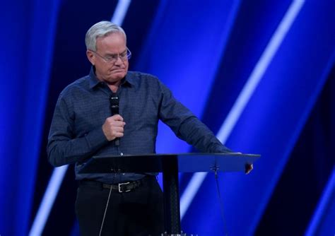 In Another Blow To Megachurch Lead Teaching Pastor Resigns From Willow