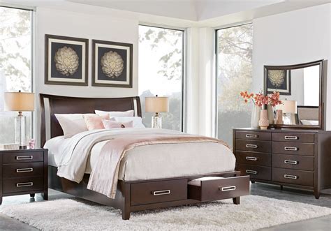 Browse macy's excellent selection, you'll find a wide range of stylish options to suit your taste, budget, and style. Affordable Queen Bedroom Sets for Sale: 5 & 6-Piece Suites ...