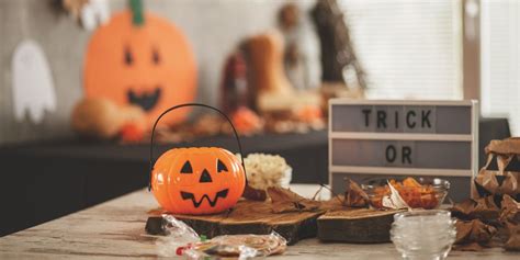 Do it yourself to pour creativity can be a lot of fun not to mention the desired values. 53 Easy DIY Halloween Decorations - Homemade Do It Yourself Halloween Decor Ideas