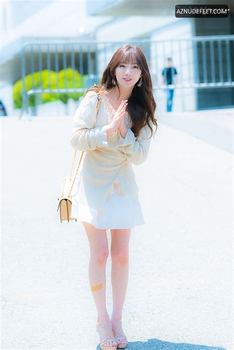 Kim Ji Yeon Feet Aznudefeet