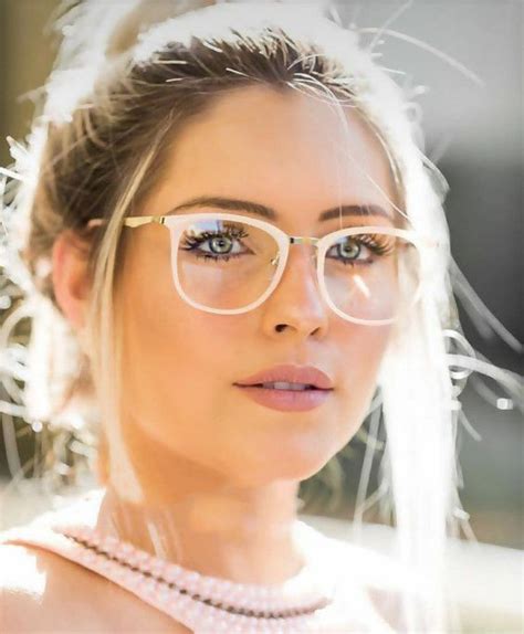 Eyewear Trends 2019 Top 8 Styles For Every Girl With Images Womens
