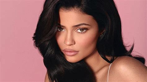 Kylie Jenner Faces Backlash Again After Fans Criticize The Way She