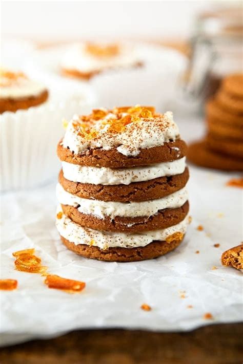 Gingerbread Icebox Cupcakes Have A Salted Caramel Sugar Topping Heavenly Desserts Sweet