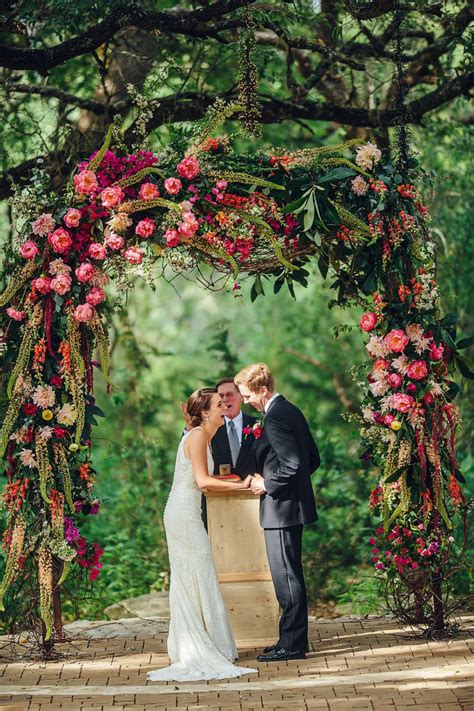 23 Creative And Beautiful Wedding Arch Ideas And How To Make Your Own