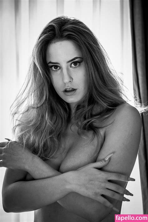 Mariella Mariellamodel Marryloux Nude Leaked Onlyfans Photo