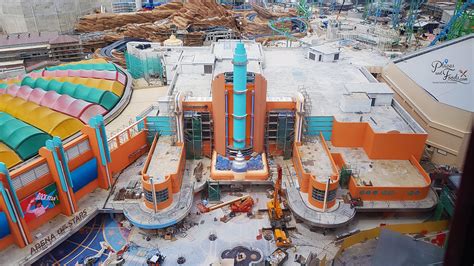 It looks more than 60% completion with most major structures are in place. 20th Century Fox World Theme Park Genting Highlands Latest ...