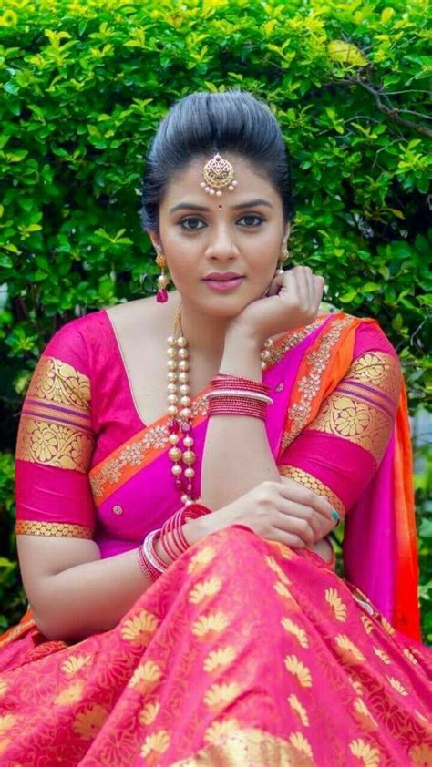Beautiful Indian Girls In Saree Photos You Dont Want To Miss