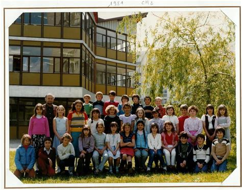 Photo De Classe Cm2 De 1981 Ecole Pierre Vienot Charleville Mezieres