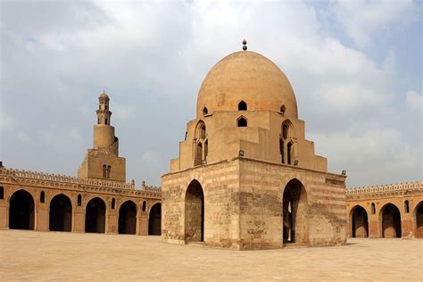 مسجد أحمد بن طولون تحفة إسلامية بهندسة مسيحية دليل كايرو 360