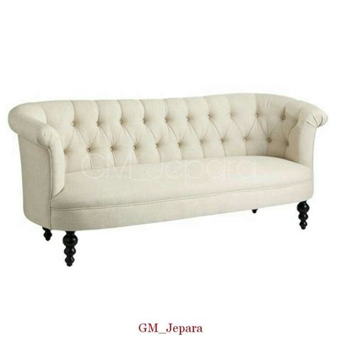 Untuk kayu jati keluaran perhutani memiliki umur yang cukup tua untuk bisa dipanen sehingga. Sofa Ruang Keluarga Retro Drop, kursi pengantin minimalis ...