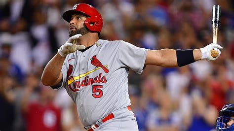 Cardinals Slugger Albert Pujols Reaches 700 Career Home Runs