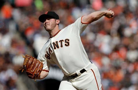 Rookie Blach Outduels Kershaw Giants Maintain Wild Card Lead