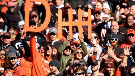 Survey Shows These Nfl Fans Complain The Most See Where Cleveland Ranks