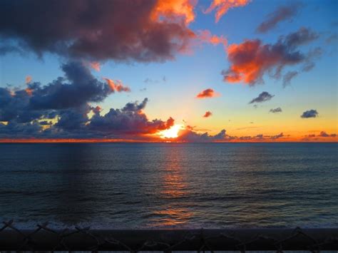 Ocean Sunset Clouds Background Beach Sunset Clouds Wallpapers Hd