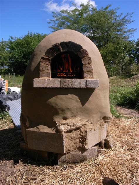 Buy & sell ovens & microwaves online at cheap prices in dubai, uae. How to Make Outdoor Cob Pizza Oven - DIY & Crafts - Handimania