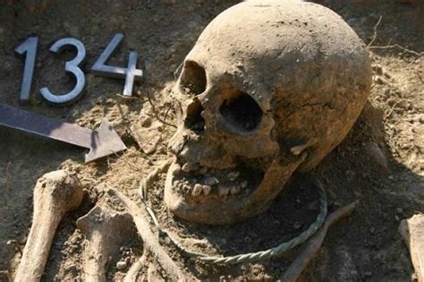 After the founding of the state, it was the property of the hungarian kings, but in a record from 1164. Balatonudvari titkok