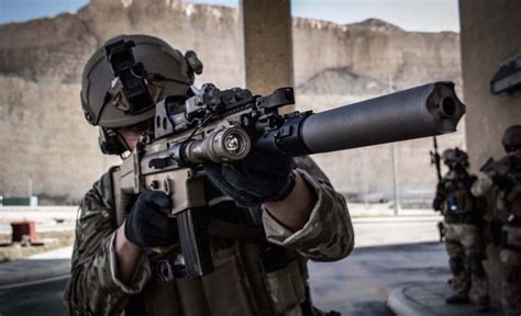 The Mighty Mk17 The Us Special Forces Deadly Assault Rifle The