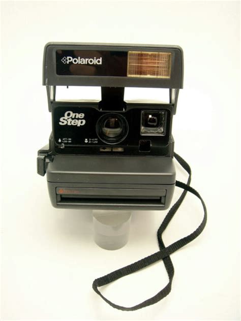 Vintage Polaroid One Step Closeup 600 Film Instant Camera With Strap