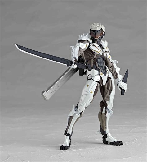 Metal Gear Rising Revengeance Raiden White Armor Version Collectiondx