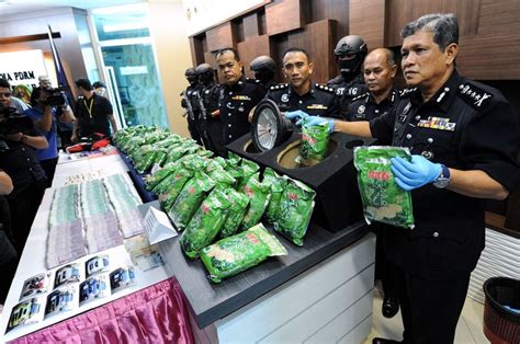 Decline in drug mules 2010 by bernama, i feel impel to discuss further in malaysia, for example, substance abuse is a violation of religious law and drug trafficking is automatically punished by death. 8 People Arrested For Drug Trafficking, 7 Are Malaysian ...