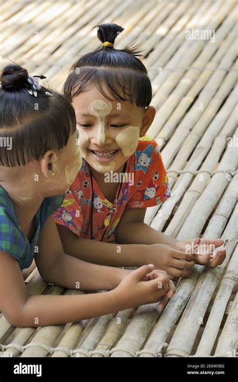 Myanmar Burma Bagan Region Set Setyo Village Little Girls With