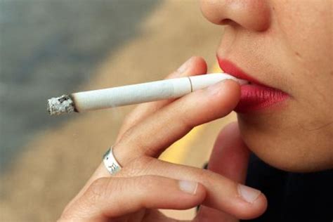 smoking secondhand smoke tied to infertility and early menopause health health news asiaone