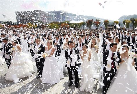 Startling Photos Of Mass Weddings Around The World