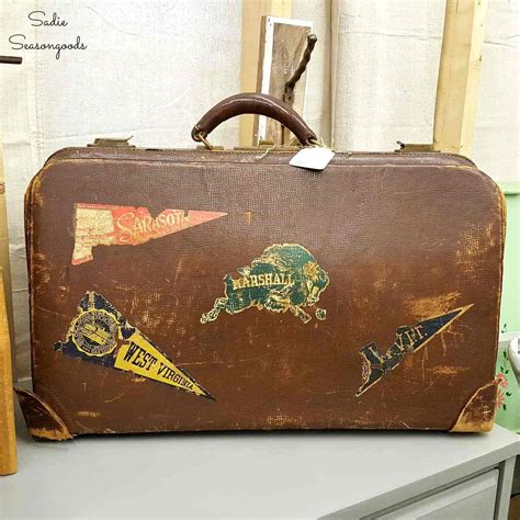 Fixing Up A Vintage Suitcase Antique Suitcase Into Vintage Home Decor