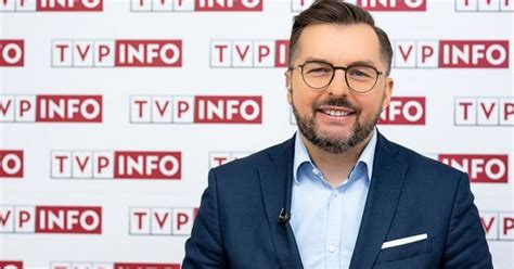 Pawe Blajer Dziennikarz Tvn Zmienia Barwy Po Latach Przeszed Do Tvp