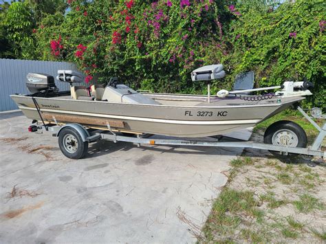 1999 Duracraft 17ft Aluminum Boat W 50hp Johnson Outboard Motor Used
