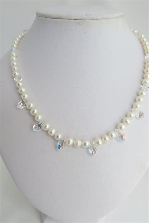 Freshwater Pearls And Swarovski Crystal Briolette Drops Collares