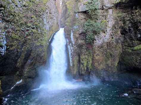Wahclella Falls Loop Hiking To Wahclella Falls The Gorge Oregon