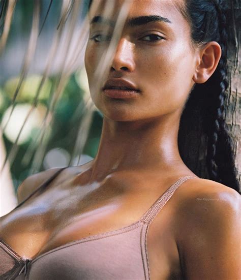 Kelly Gale Sexy 8 Photos Thefappening