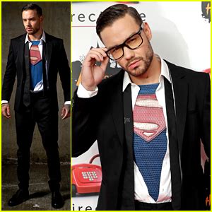 Liam Payne Dresses Up As Clark Kent At Early Halloween Party Halloween Liam Payne Just