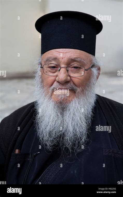Greek Orthodox Priest High Resolution Stock Photography And Images Alamy