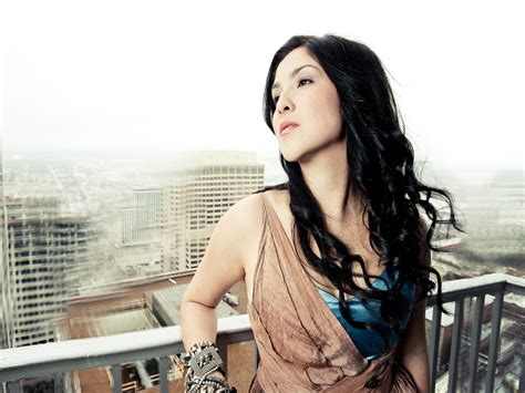 Jaci Velasquez Has A New Diamond On Her Hands Cbs News